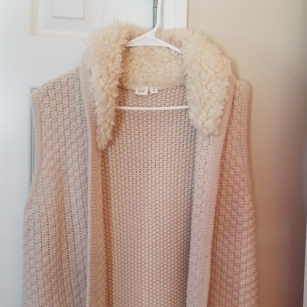Sweater/cardigan